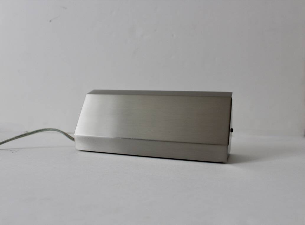 Pair of wall lights with adjustable shutters in brushed aluminum