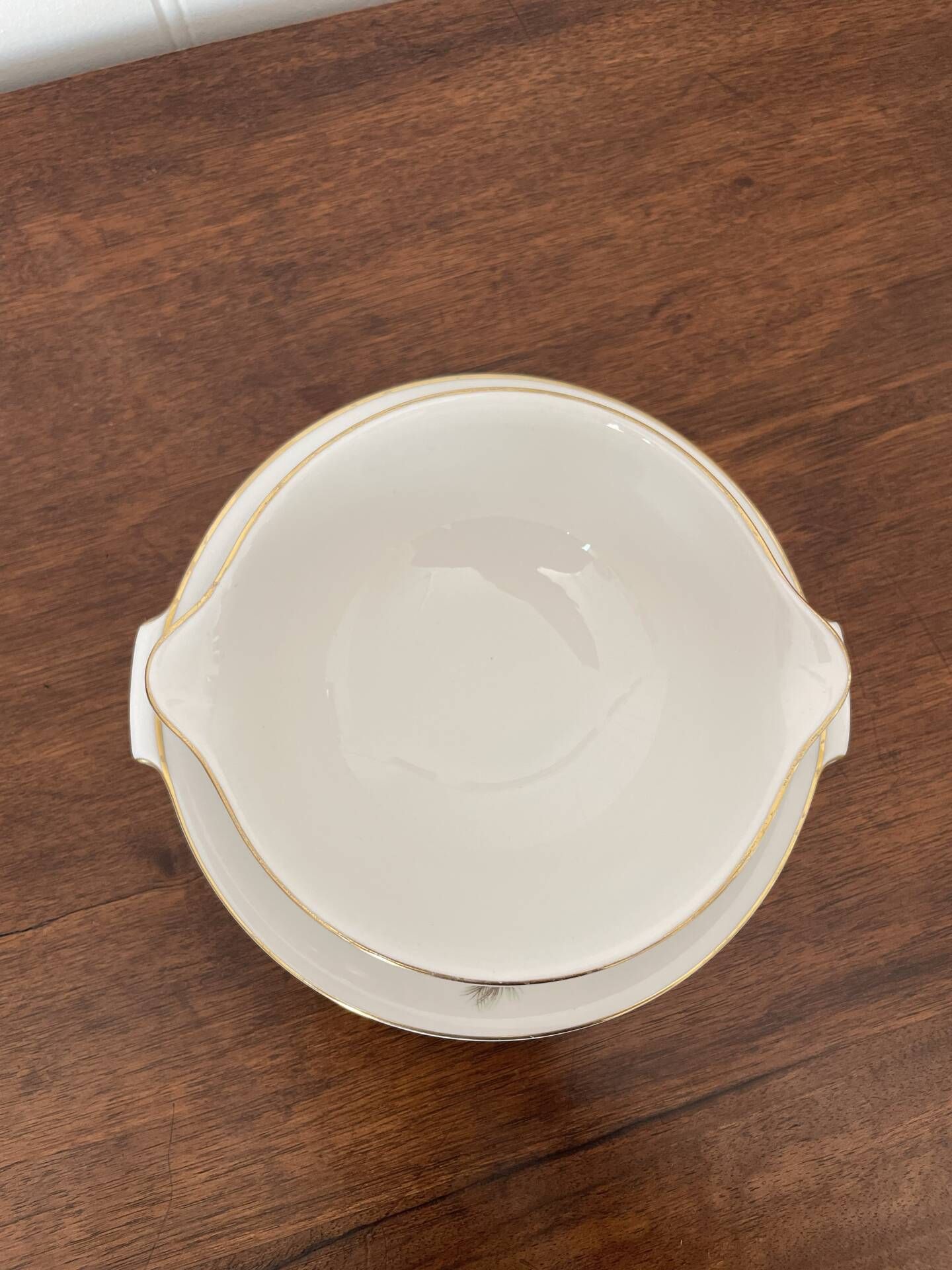 Lot of 3 plates and a sauce boat in Rosenthal porcelain.