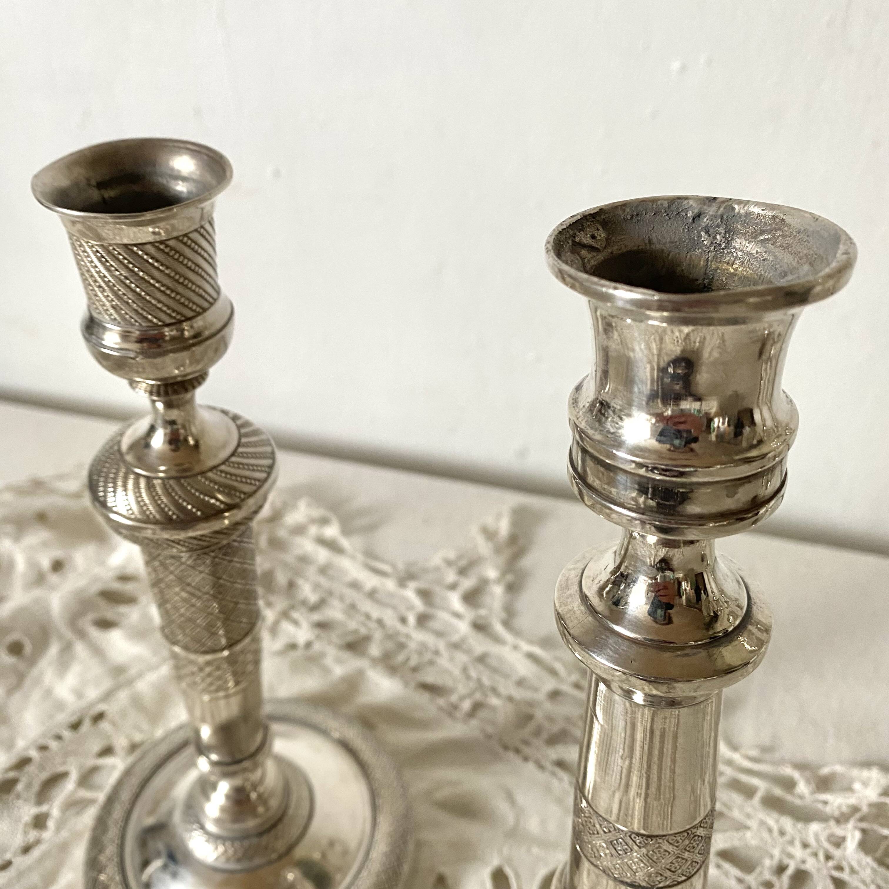 Paire de chandeliers et bougeoirs modulables style anglais