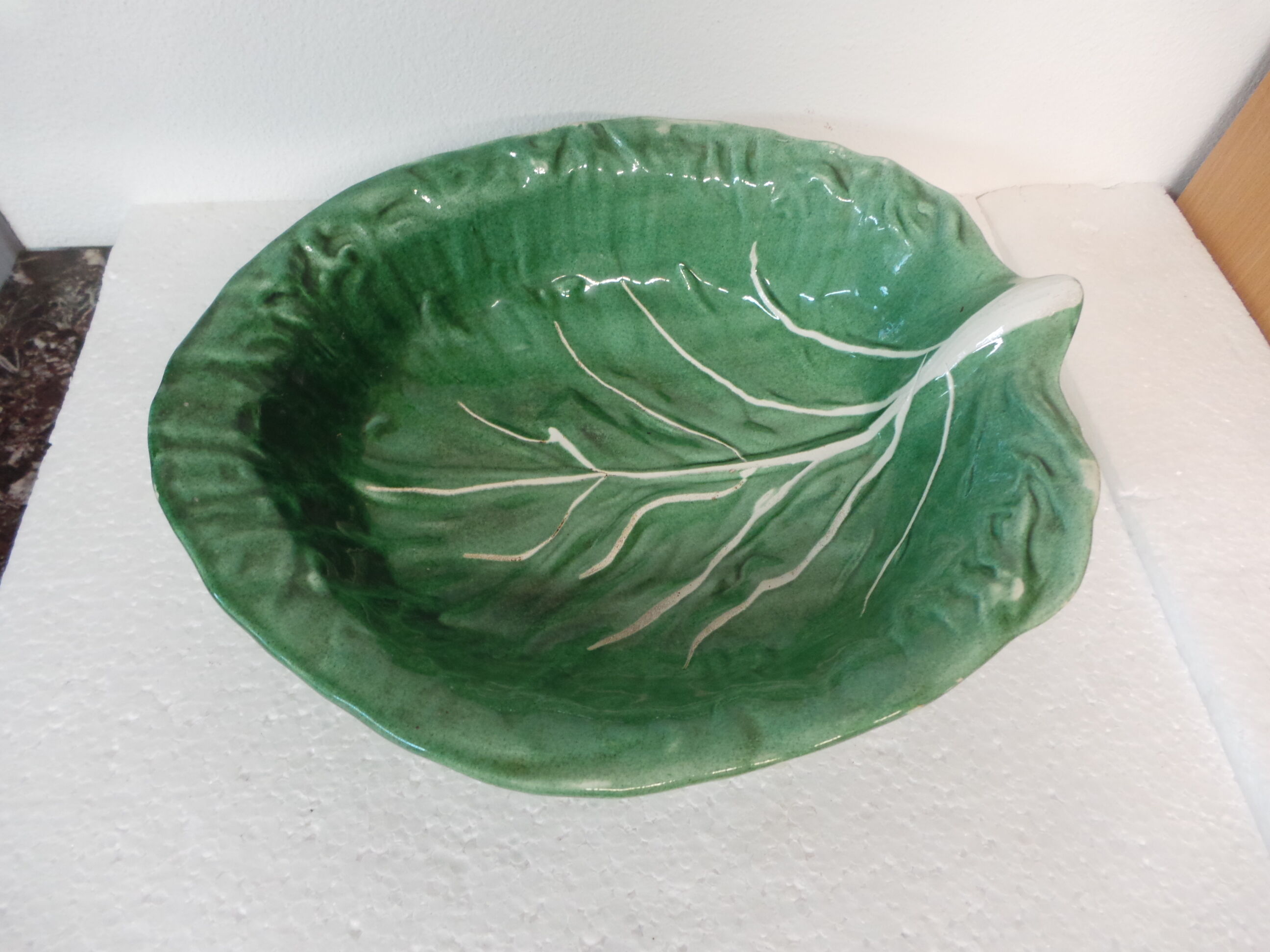 Flat saladier hollow leaf shape Gerber bets