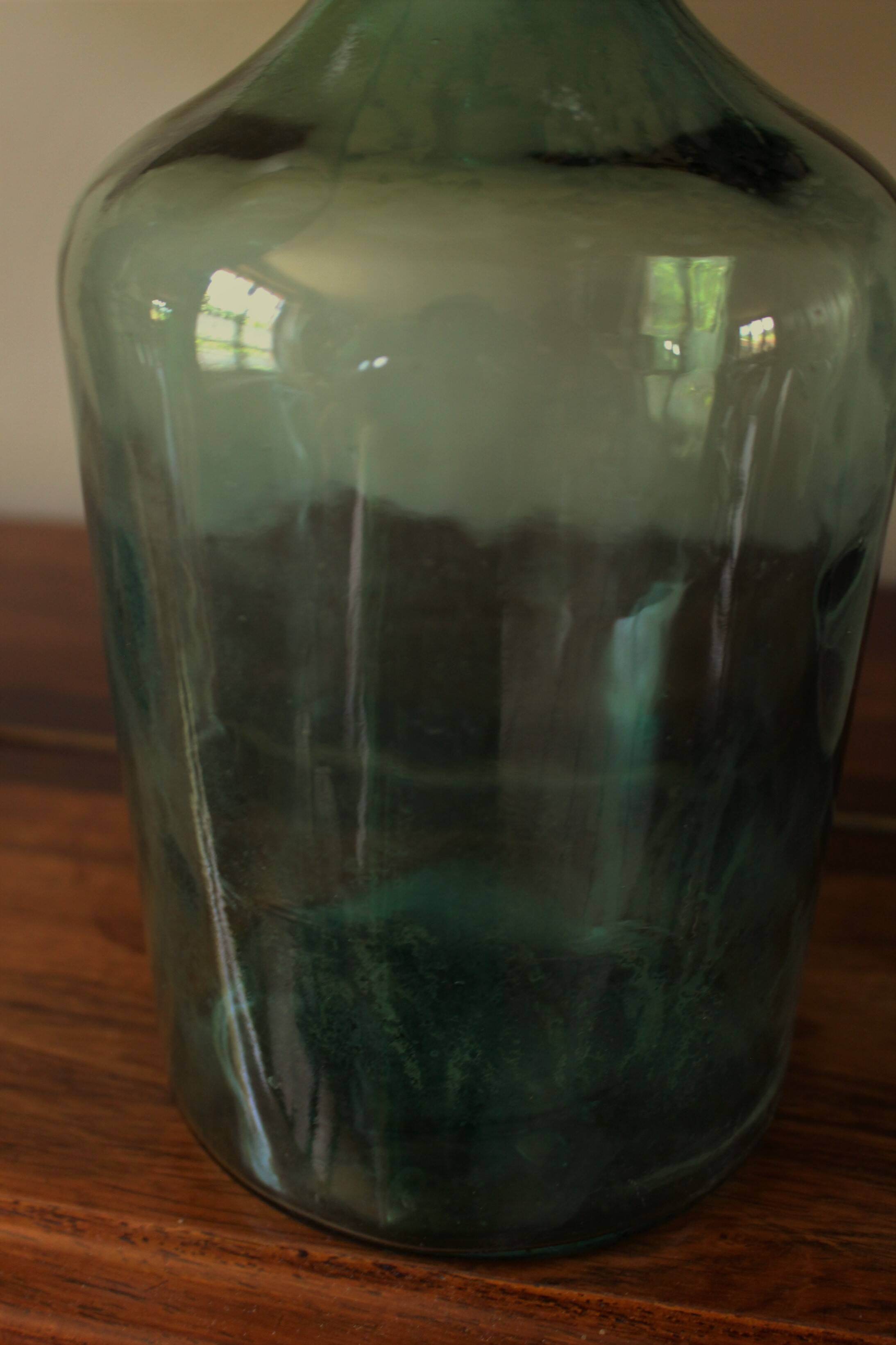 Viresa 2 L green glass demijohn carboy