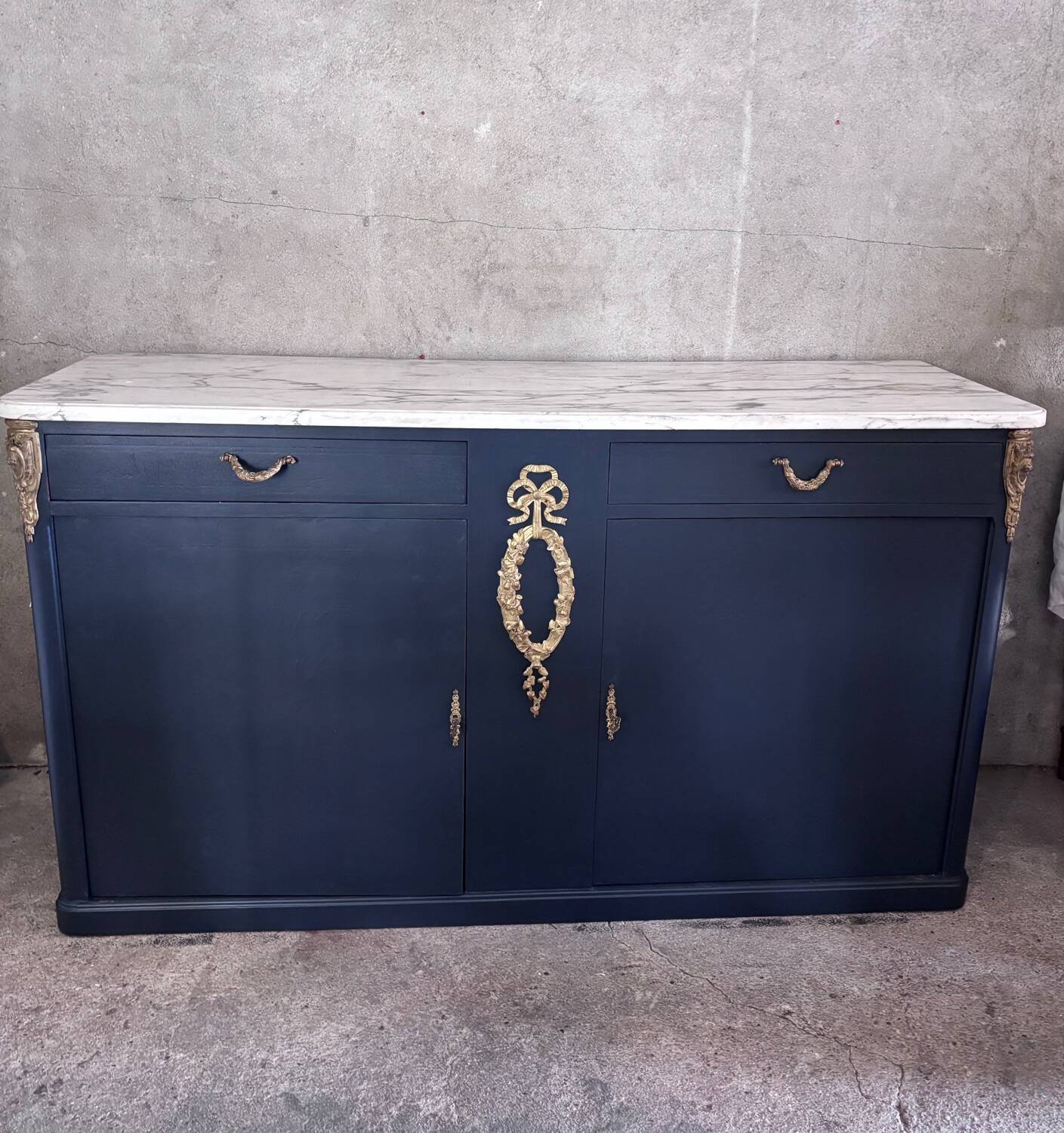 Enfilade ou buffet avec marbre