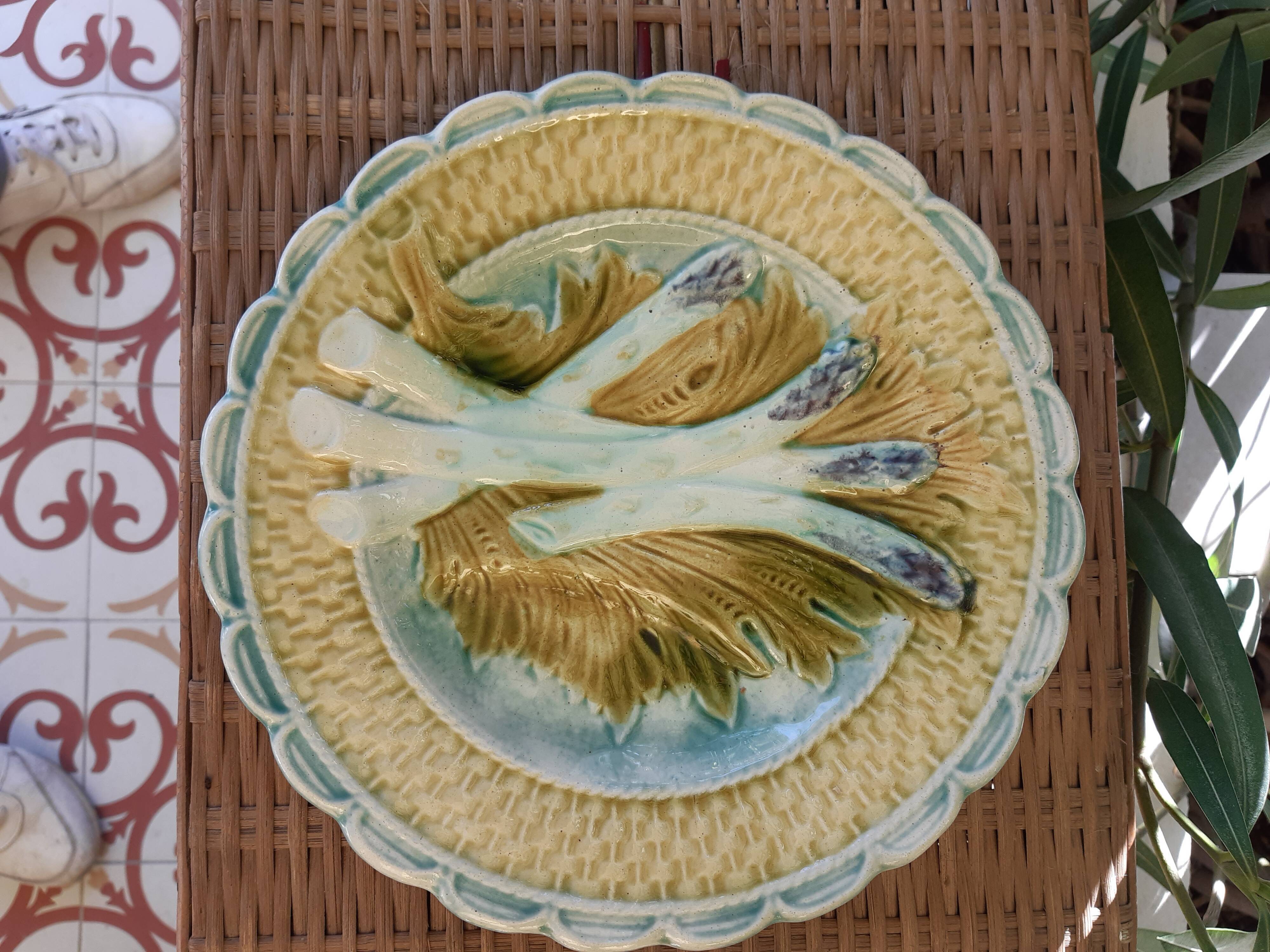 Plate asparagus slurry