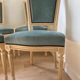 Suite of 4 velvet chairs