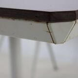 Set of two Revolt Friso Kramer chairs by Ahrend De Cirkel with original table