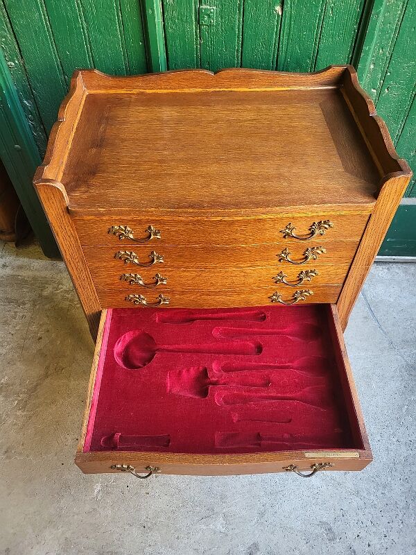 Cutlery furniture of the brand Ercuis in veneer oak