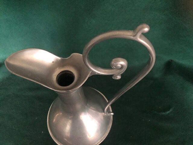 Sharpener carafe "The Tins of the Manor" in glass and tin, Vintage