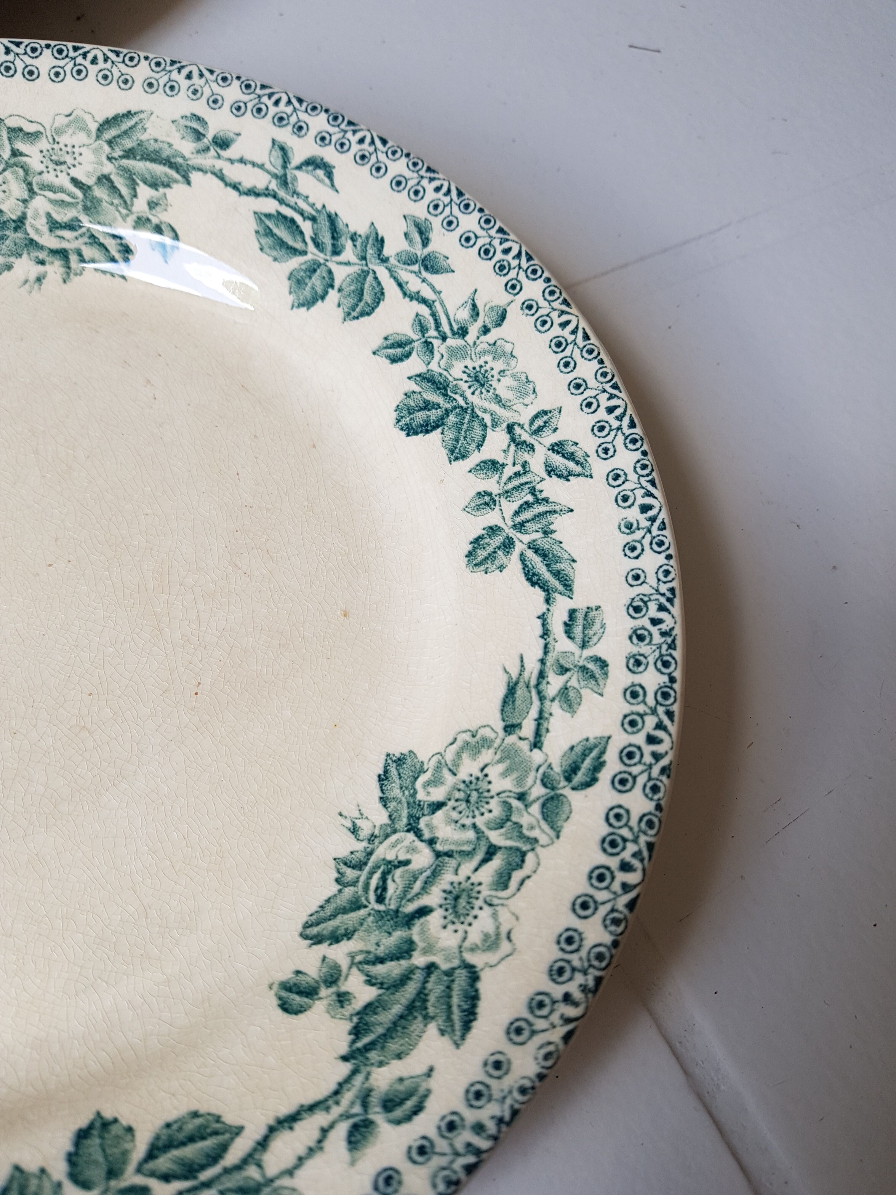 Série de 4 assiettes terre de fer model guadeloupe
