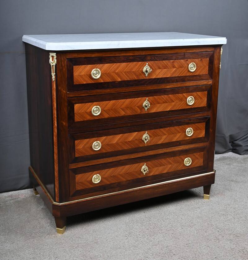Rosewood and rosewood marquetry commode, Louis XVI style – late 19th century