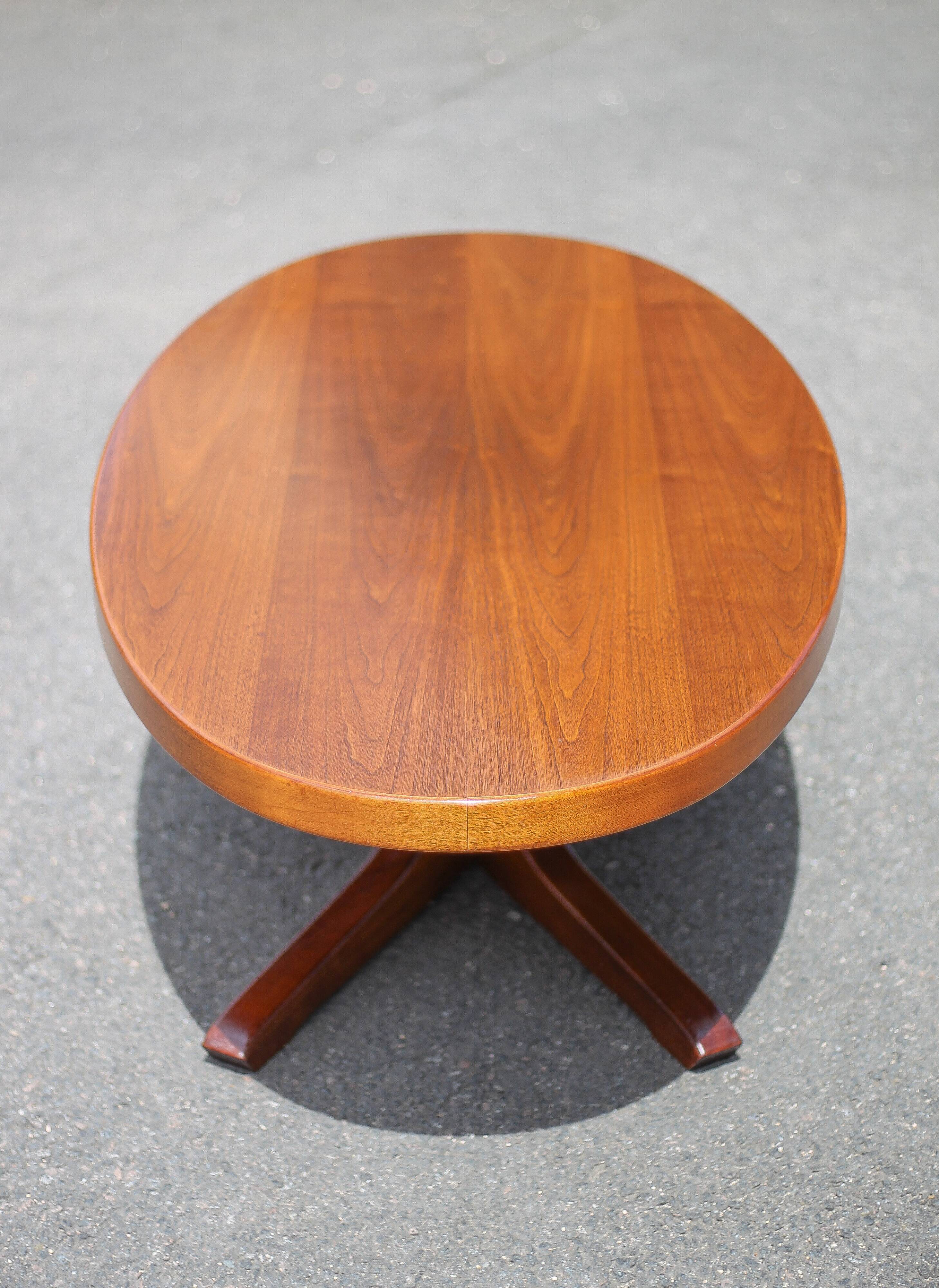 Baumann coffee table, star foot wooden table, vintage coffee table, living room table, 70's