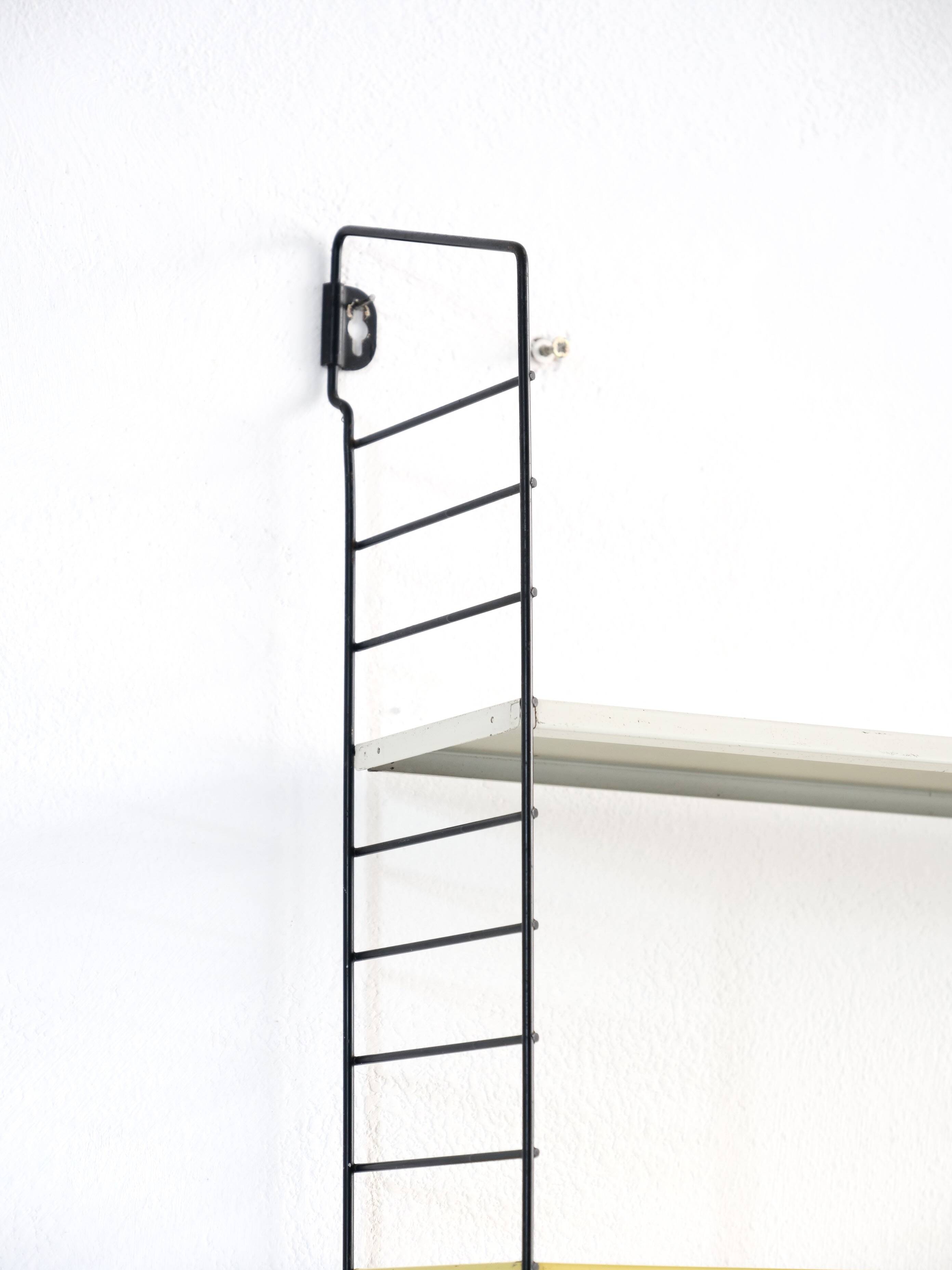 Tomado compact shelf