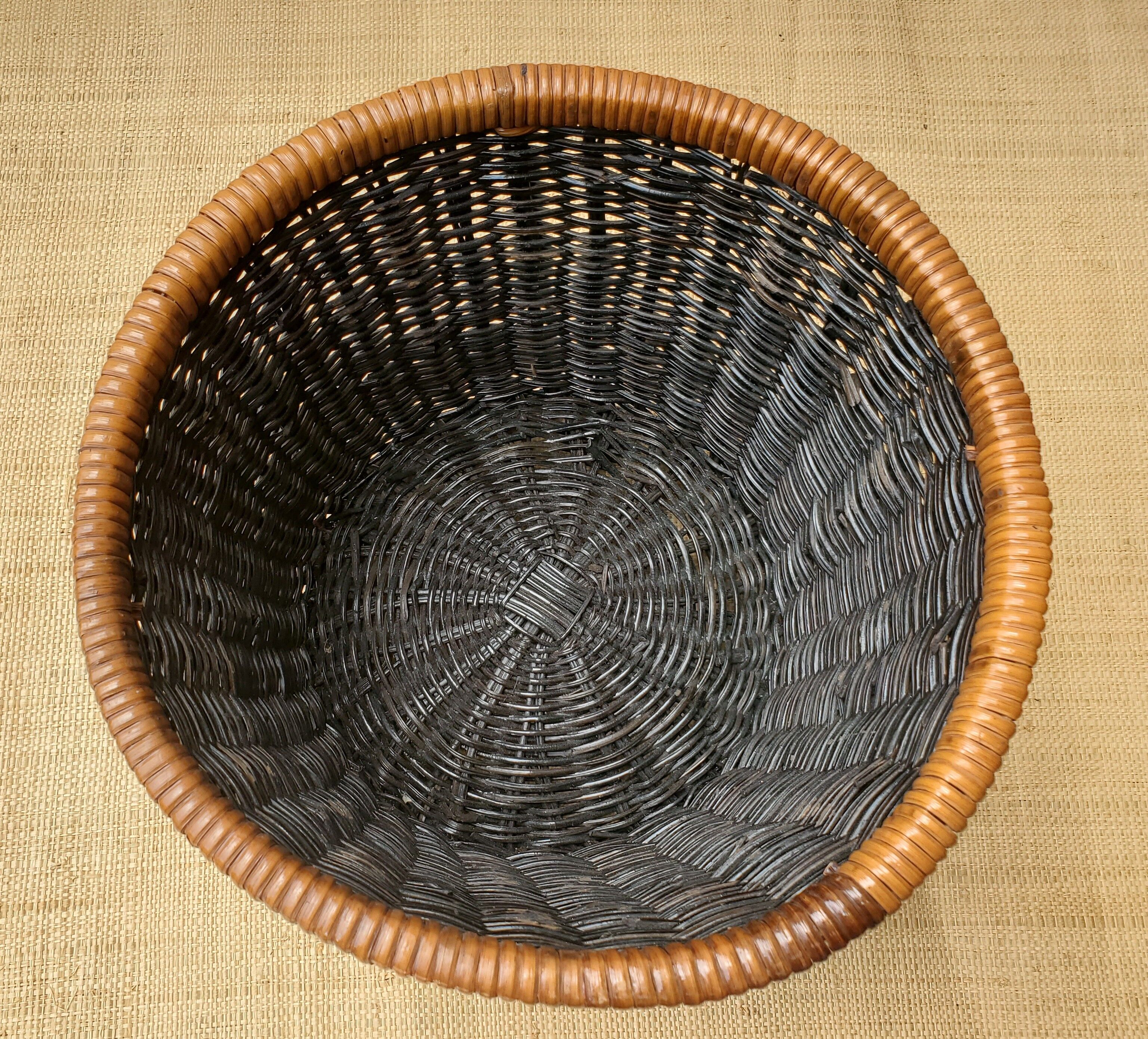 Black rattan planter