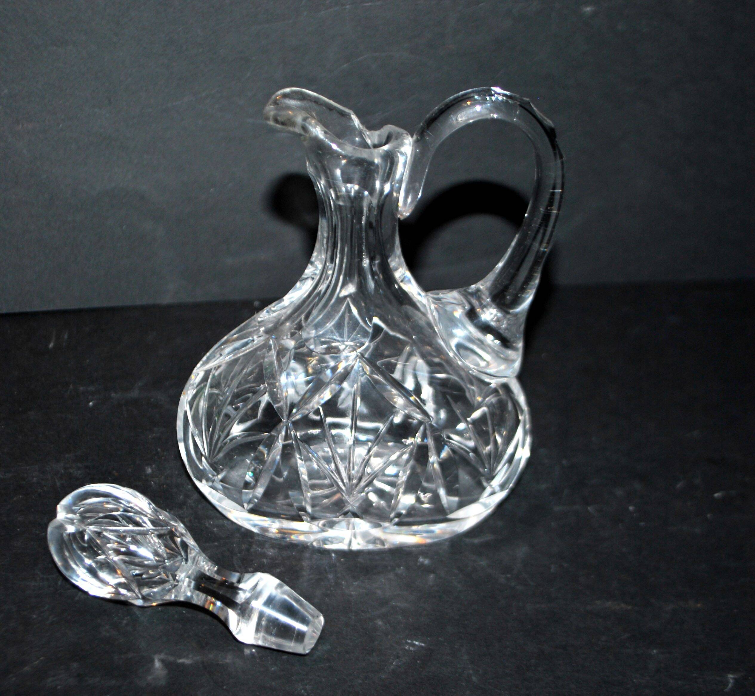 Carafe cannette aiguière liqueur / huile en cristal de Bohème taillé H18cm