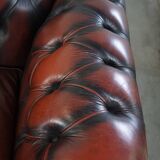2.5-seater Chesterfield sofa in dark red flamed cowhide leather
