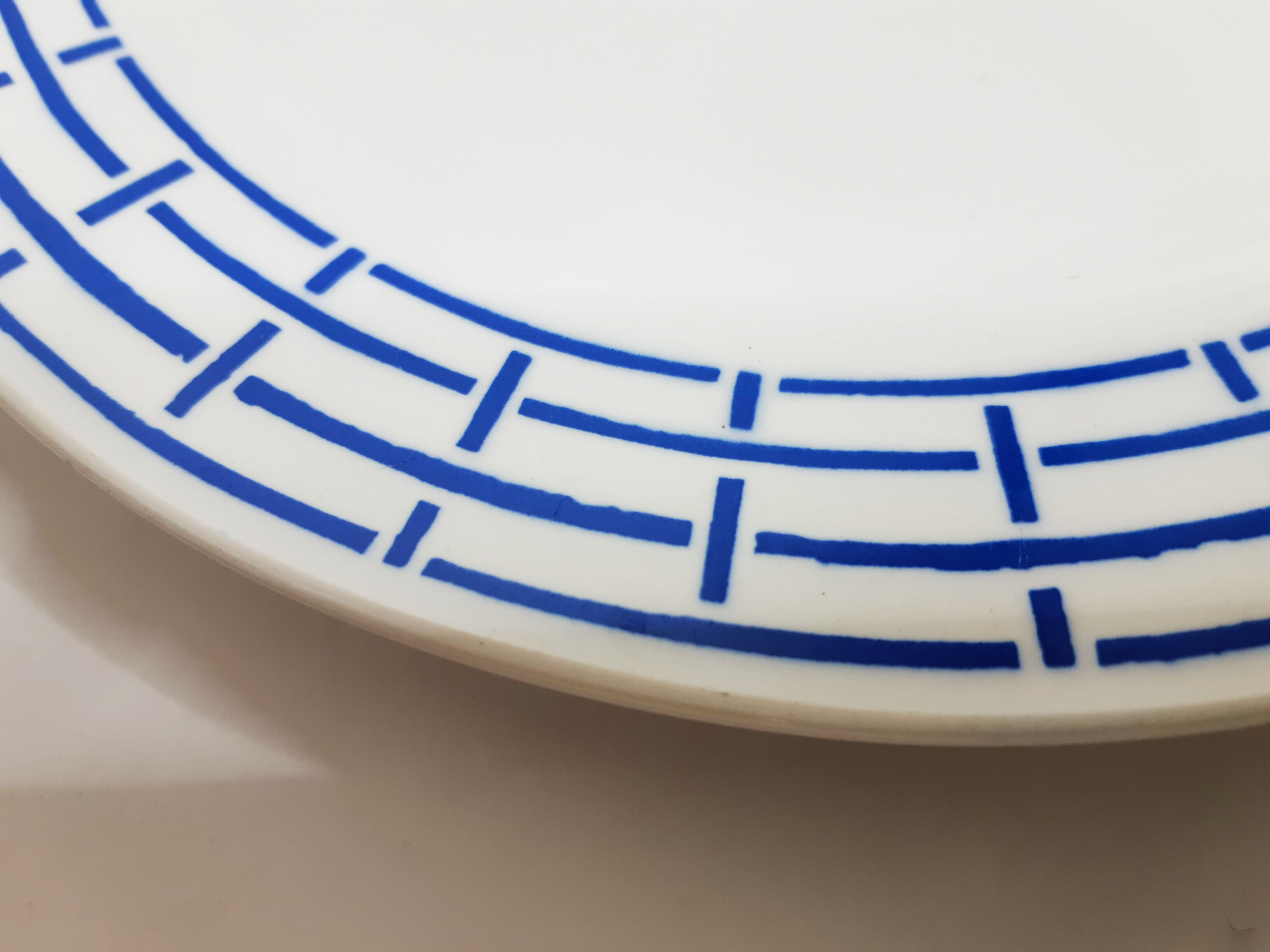 Flat faience plate by Digoin Sarreguemines , "Digne"