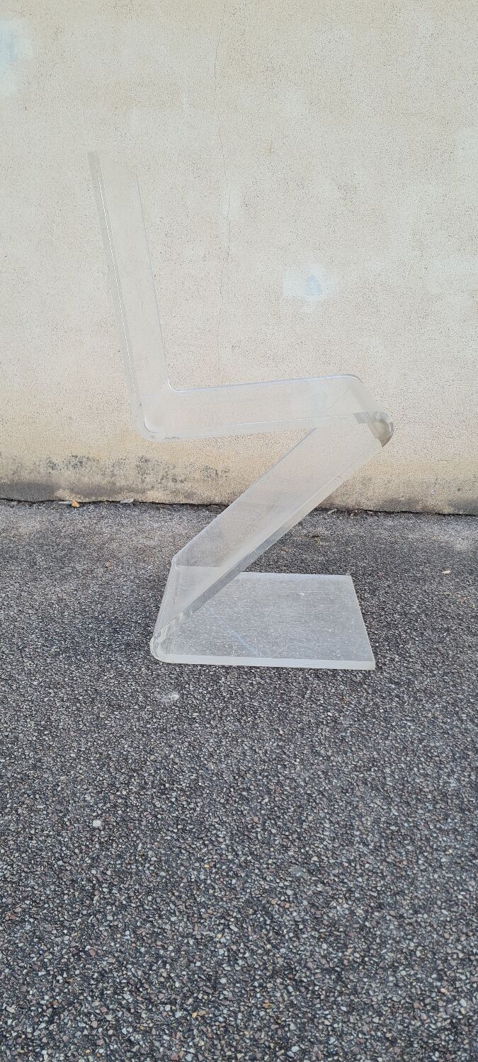 Plexiglas chair zigzag 1970