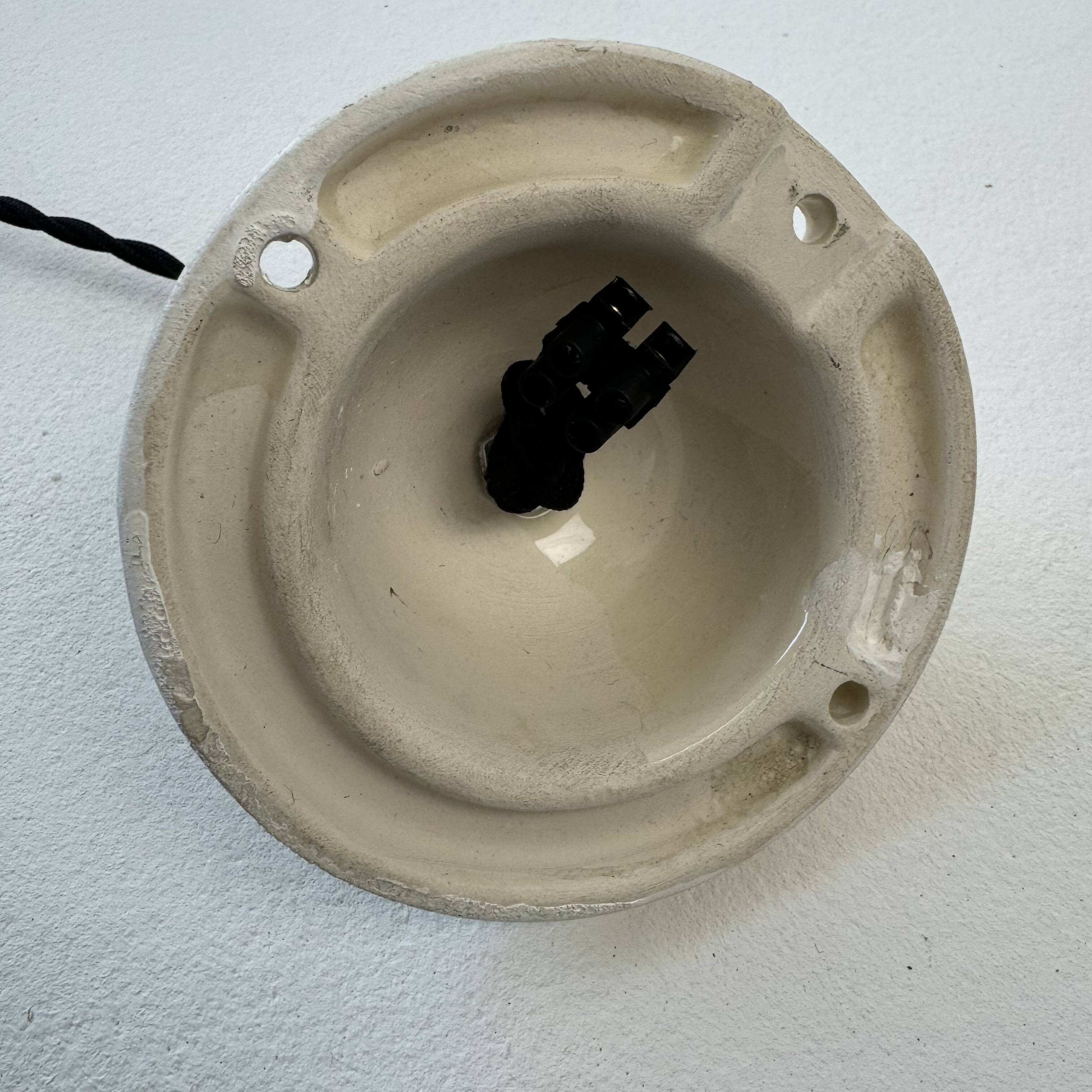 White ceramic suspension