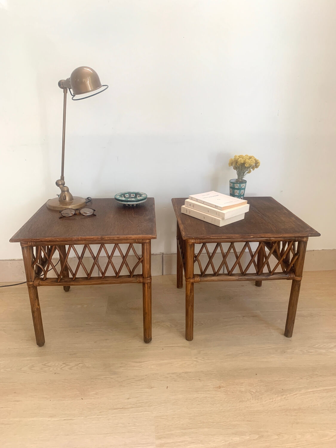 Paire de chevets vintage en rotin