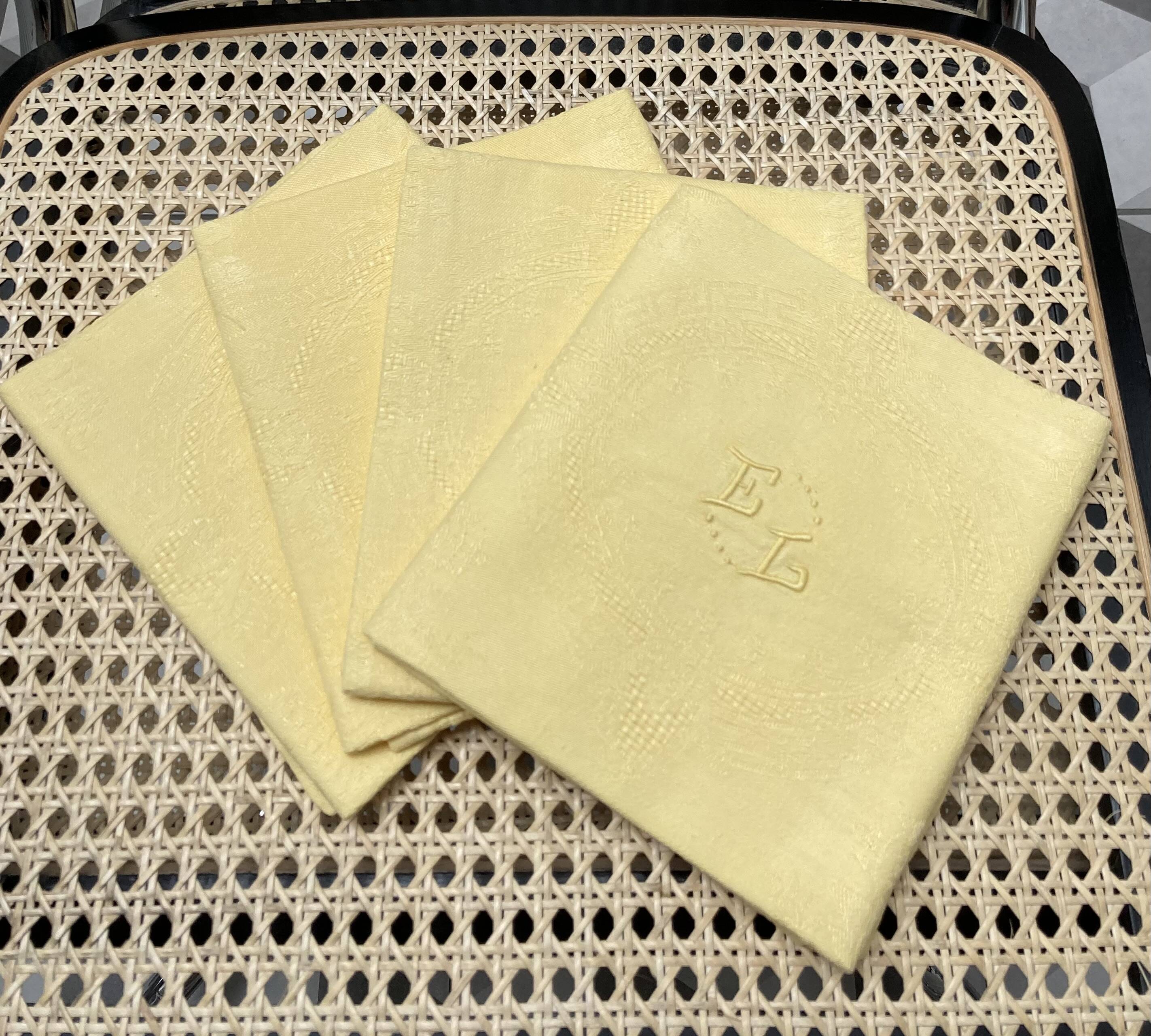 set of 4 monogrammed napkins EL yellow shades
