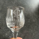 Set of 6 stemmed glasses