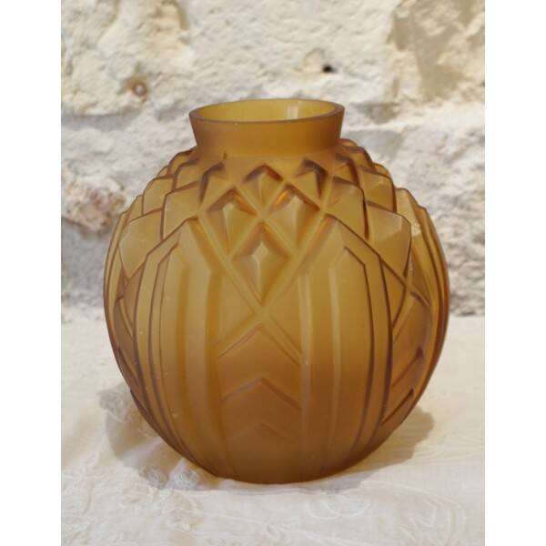 Amber yellow satin glass moulded round vase signed CLA, Art Deco, circa 1930.
