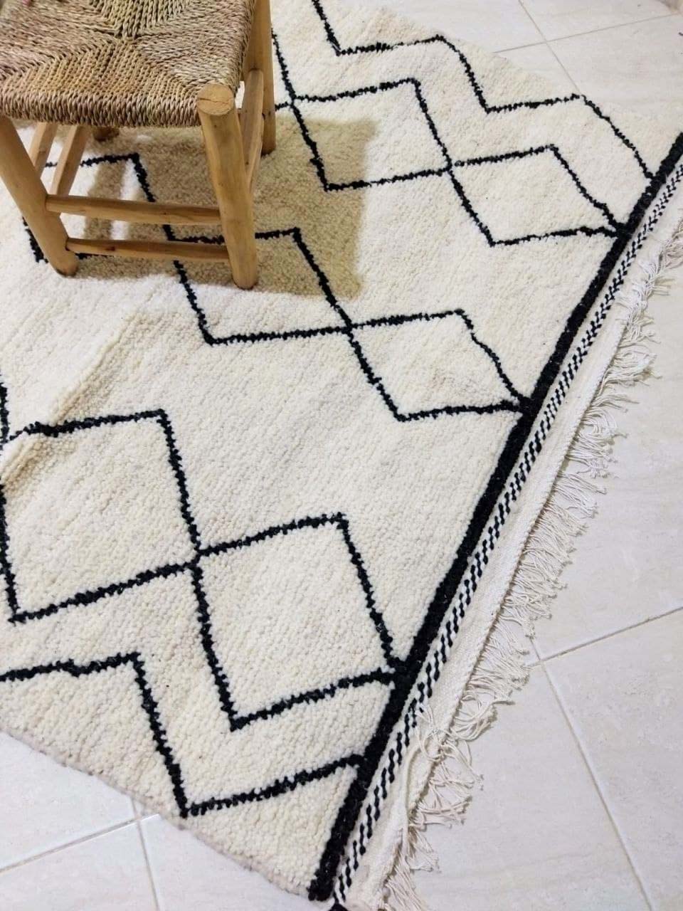 Moroccan berber carpet 253x130cm