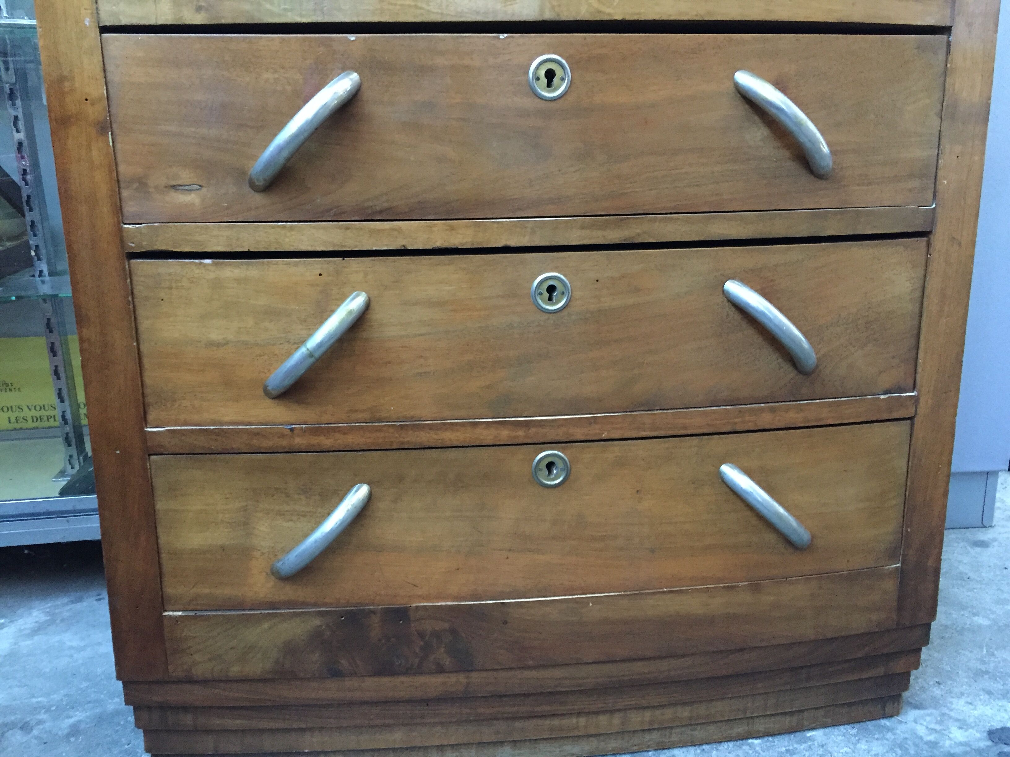 The 1950s chiffonier