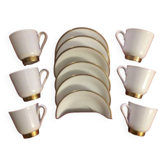 Hartporzellan coffee cups and saucers