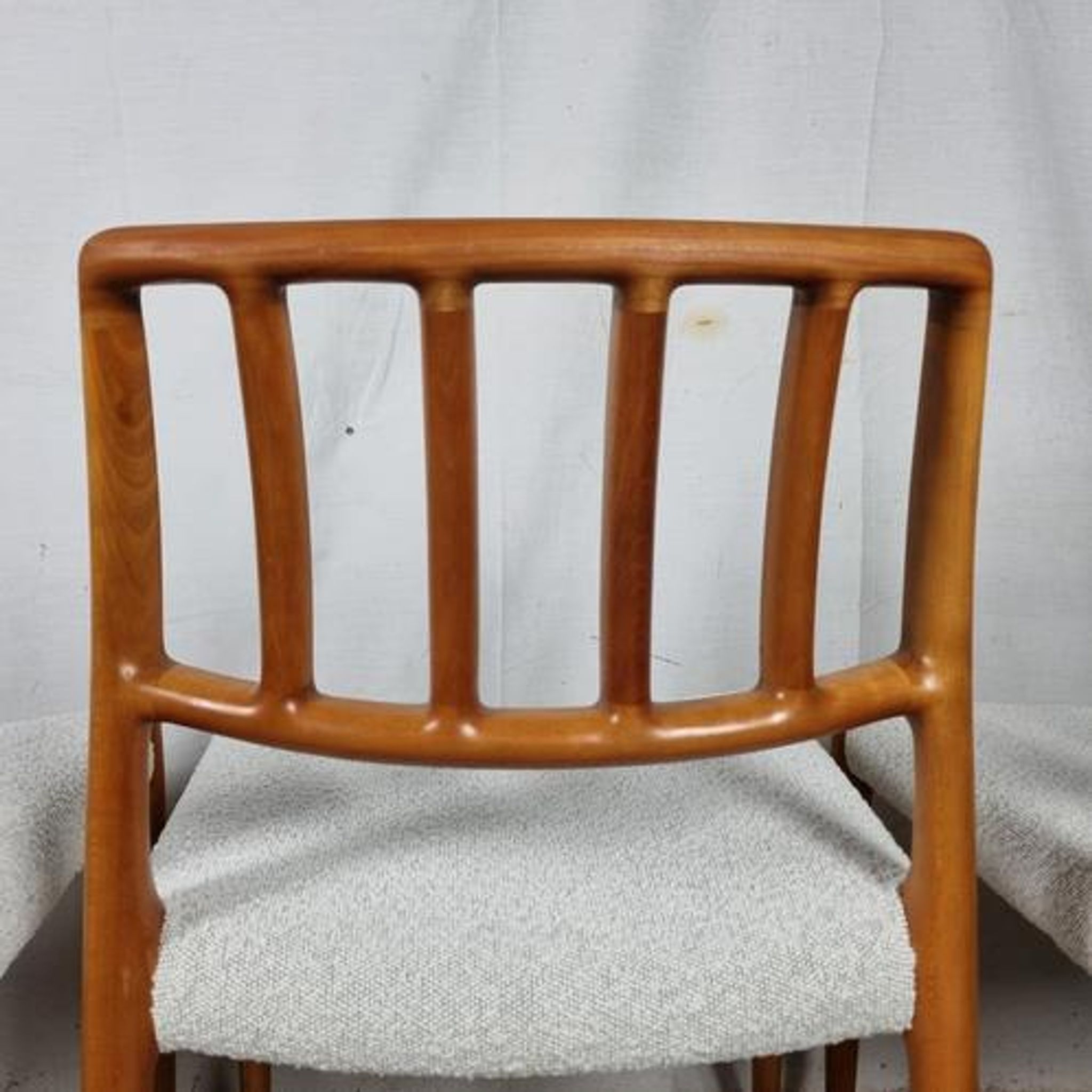 Lot de 4 chaises vintage Niels Otto Møller modèle n°83 1970