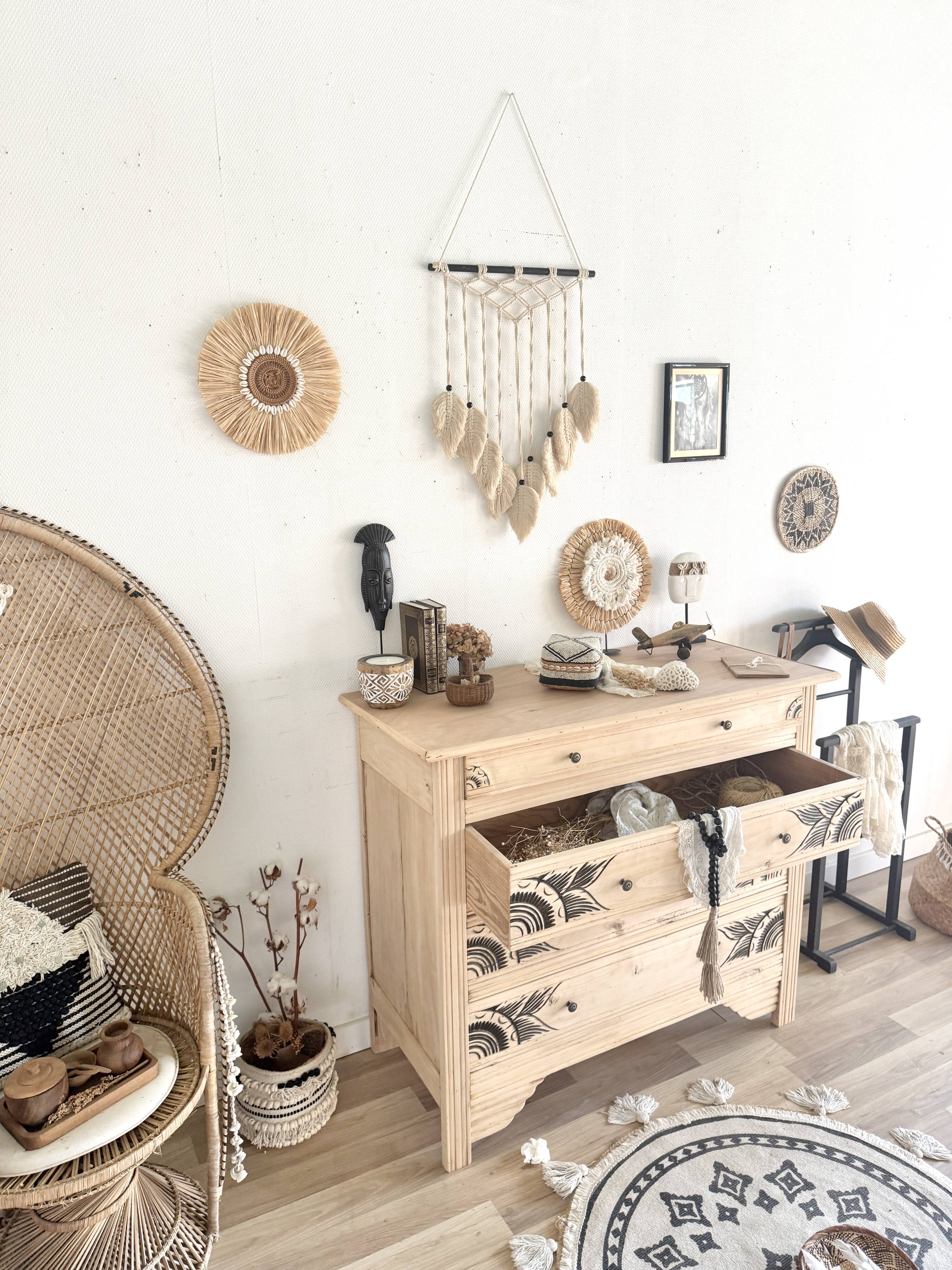 Art Deco chest of drawers