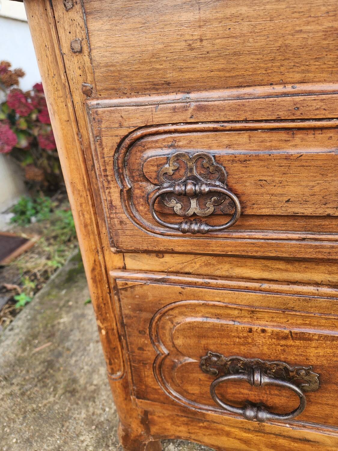 Louis XV style chest of drawers