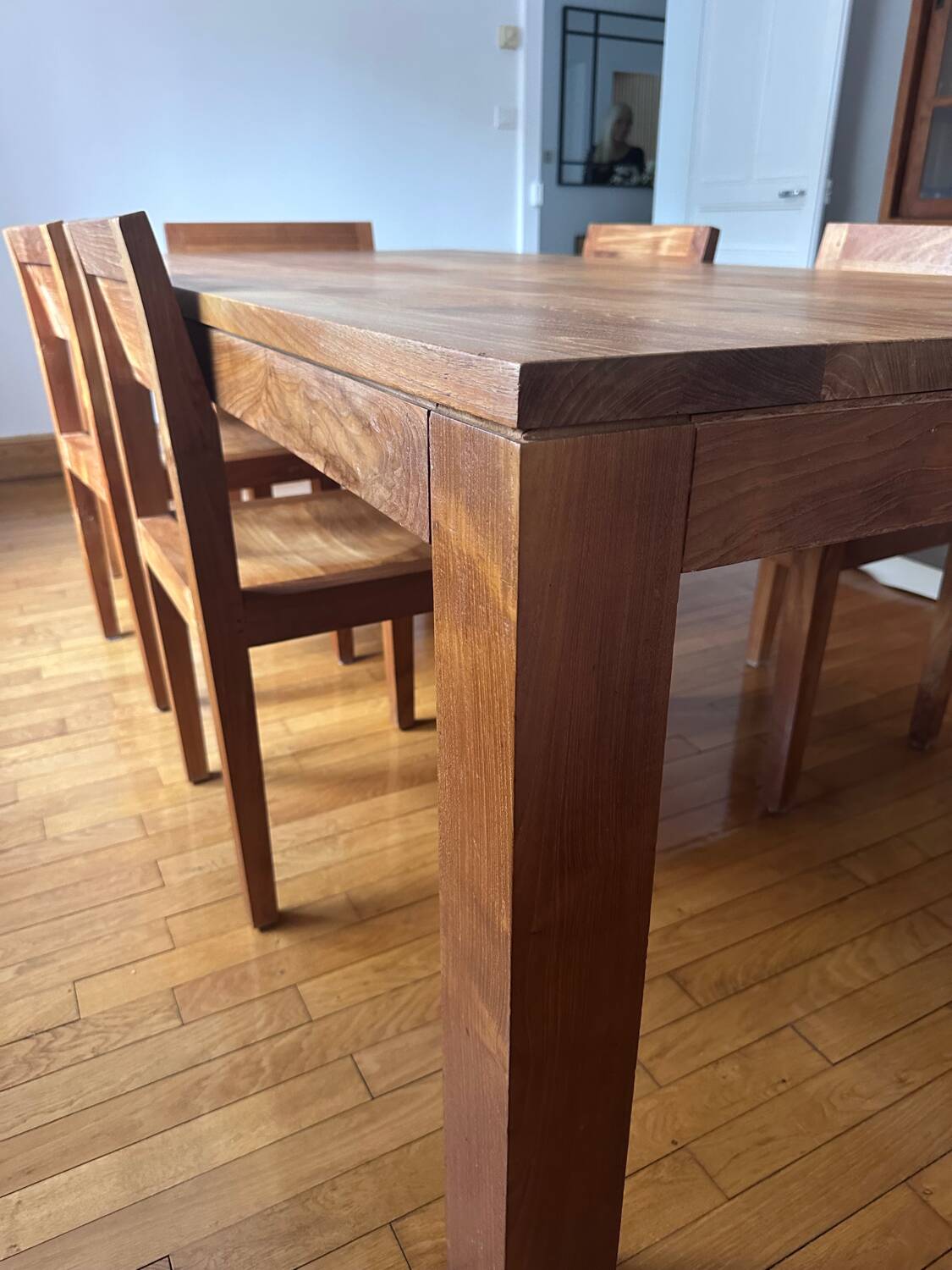 Set of 4 Ethnicraft teak chairs