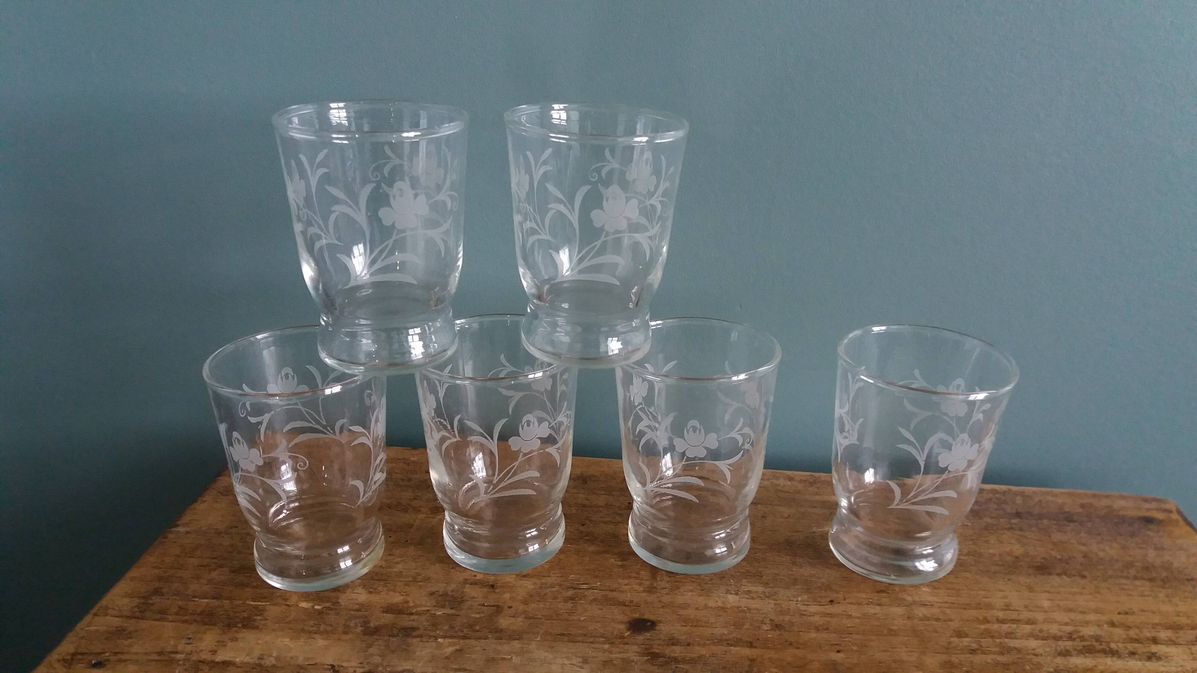 6 antique digestif glasses, floral pattern