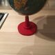Globe terrestre ancien pied en bois