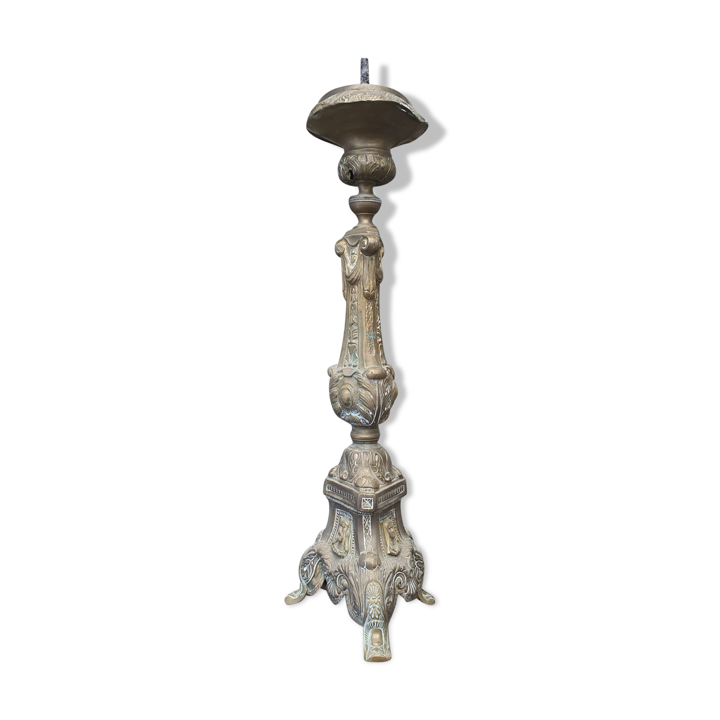Ancient candle pique