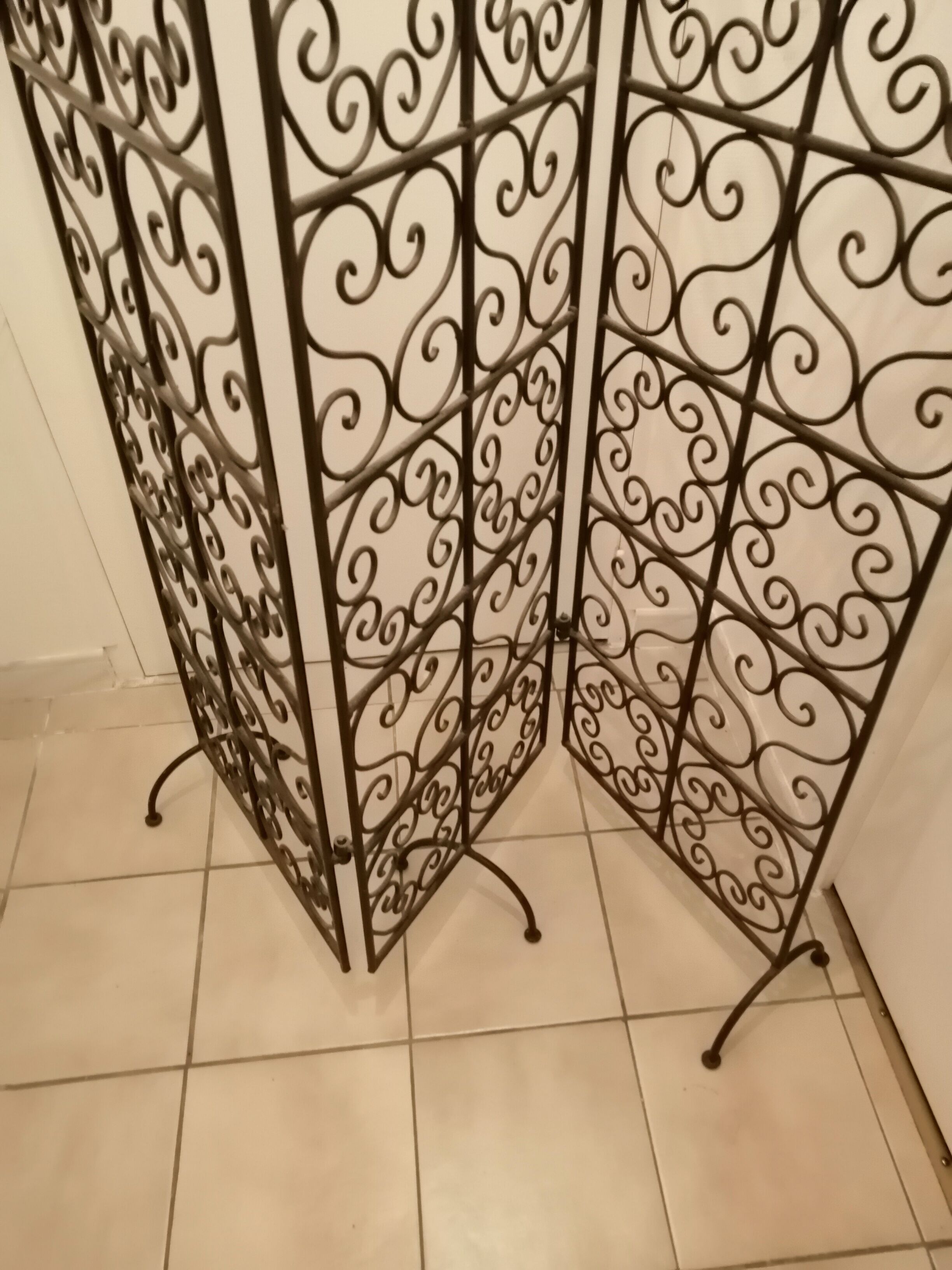 Wrought iron screen