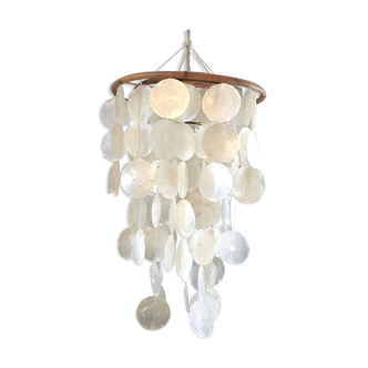 Vintage mother-of-pearl suspension cascade with pendants