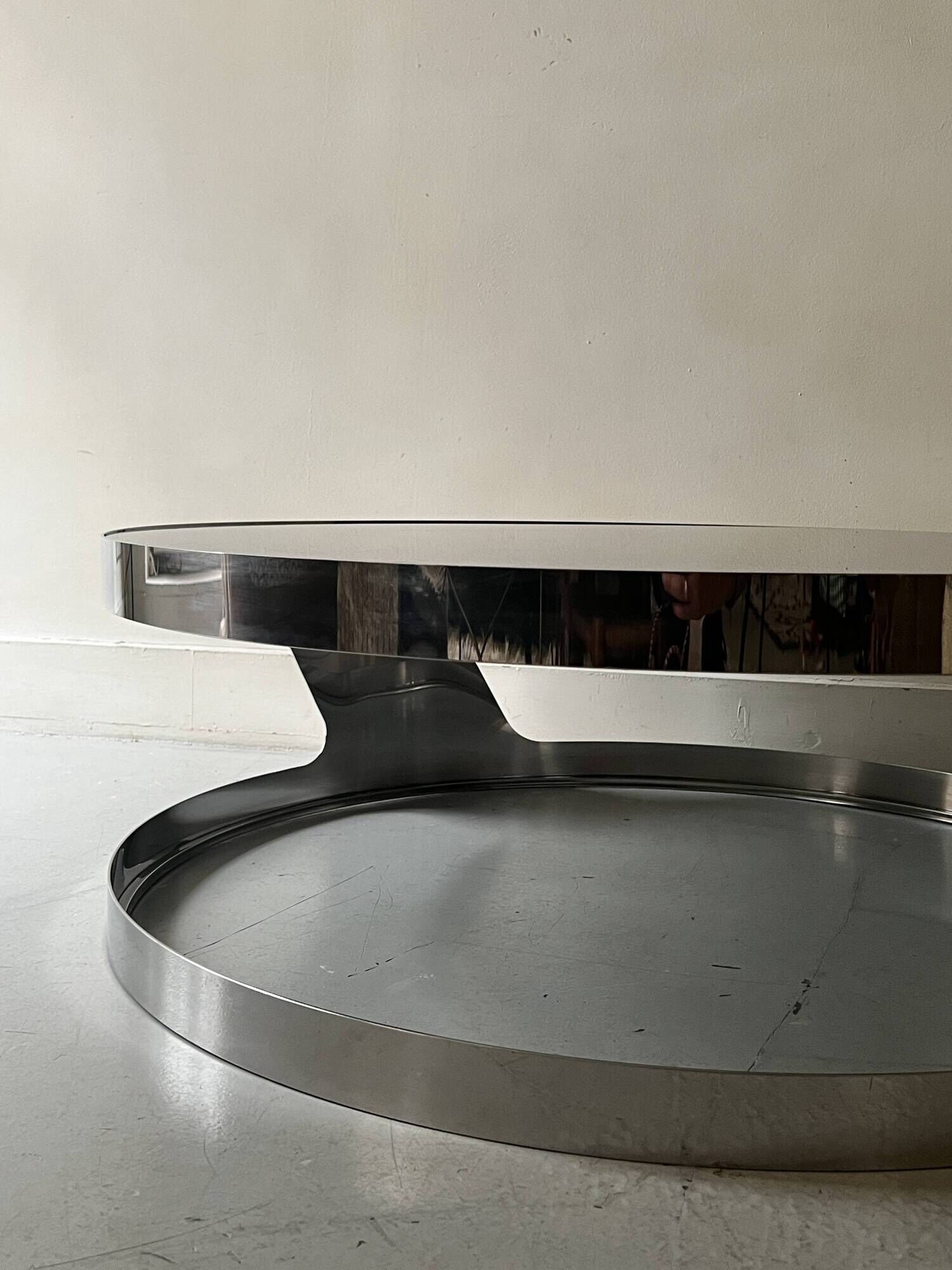 Italian round coffee table in chromed metal & smoked glass, 1970s design
