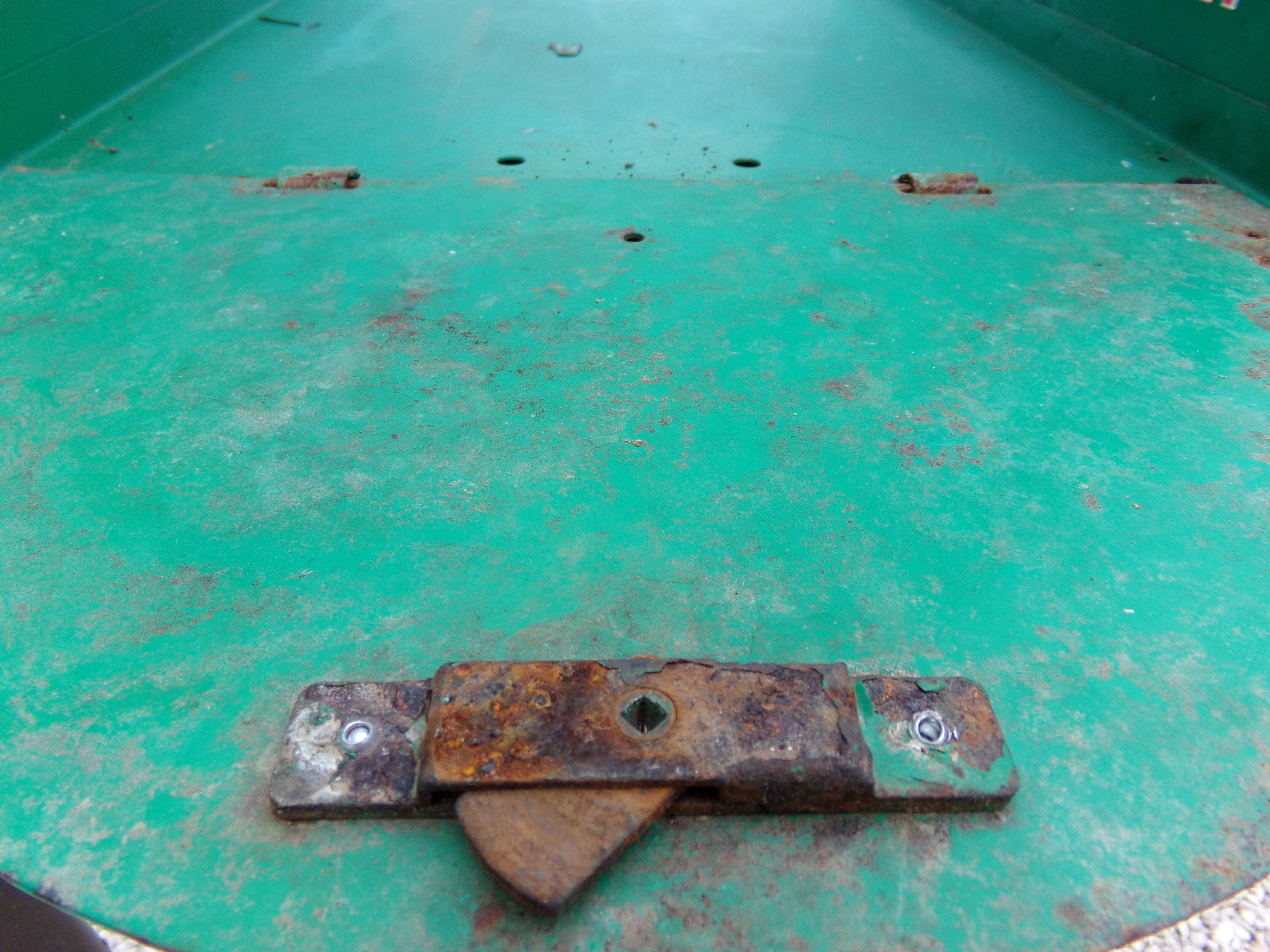 Green public garden trash can