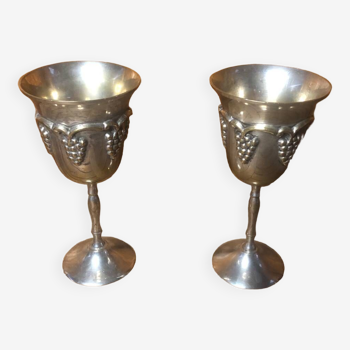 Pair of silver metal wine glasses with grape bunch decor