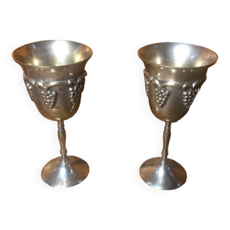 Pair of silver metal wine glasses with grape bunch decor