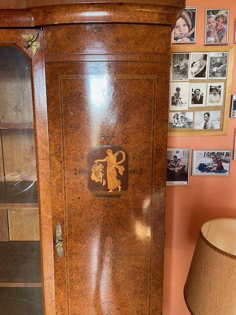 Vitrine de style Biedermeier ou Louis-Philippe,