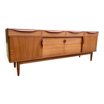 Enfilade by Johannes Andersen