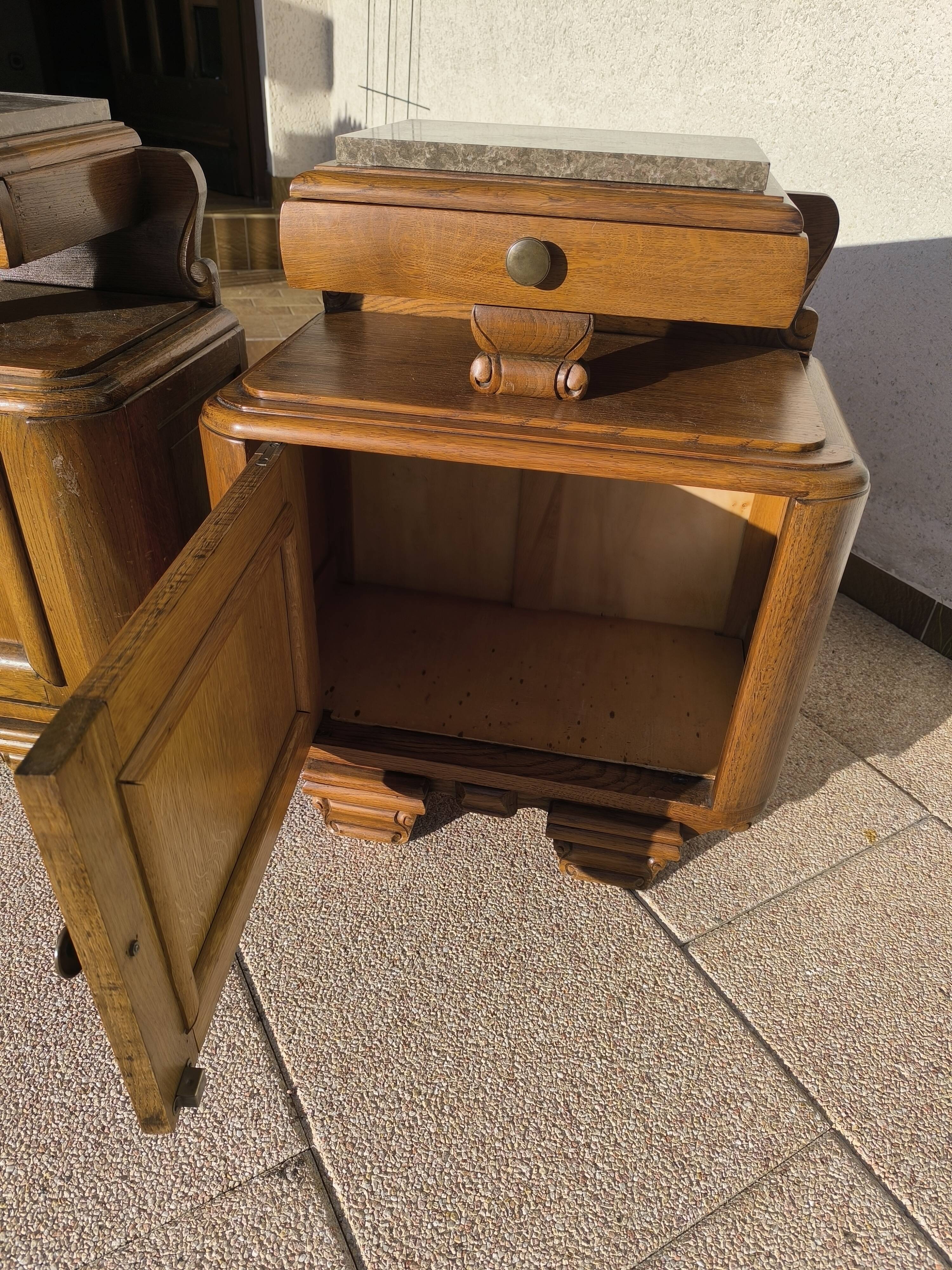 Set of 2 marble and wood bedside tables