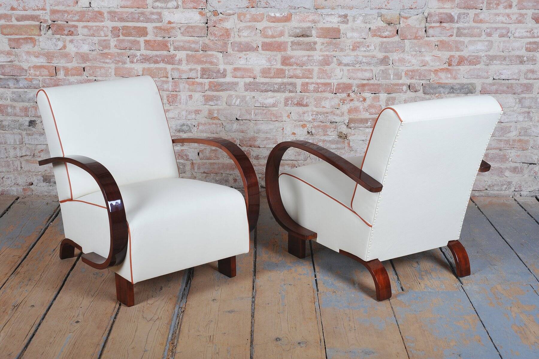 Art Deco Armchairs in Walnut and Leather, Czech, 1930s, Set of 2