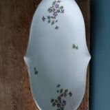 Set of dishes and ramekins