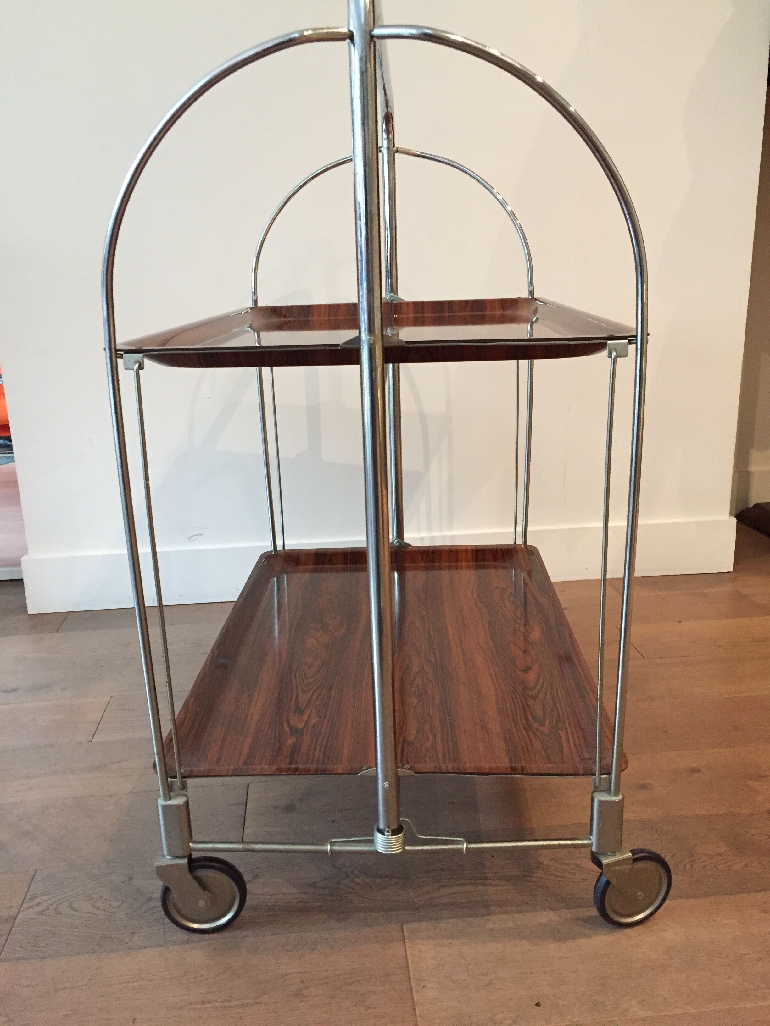 Desserte pliante vintage à roulette