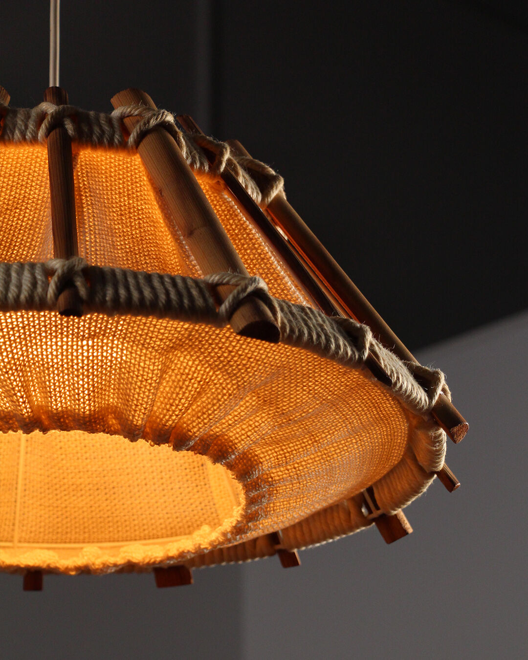 Vintage suspension in wool and wood