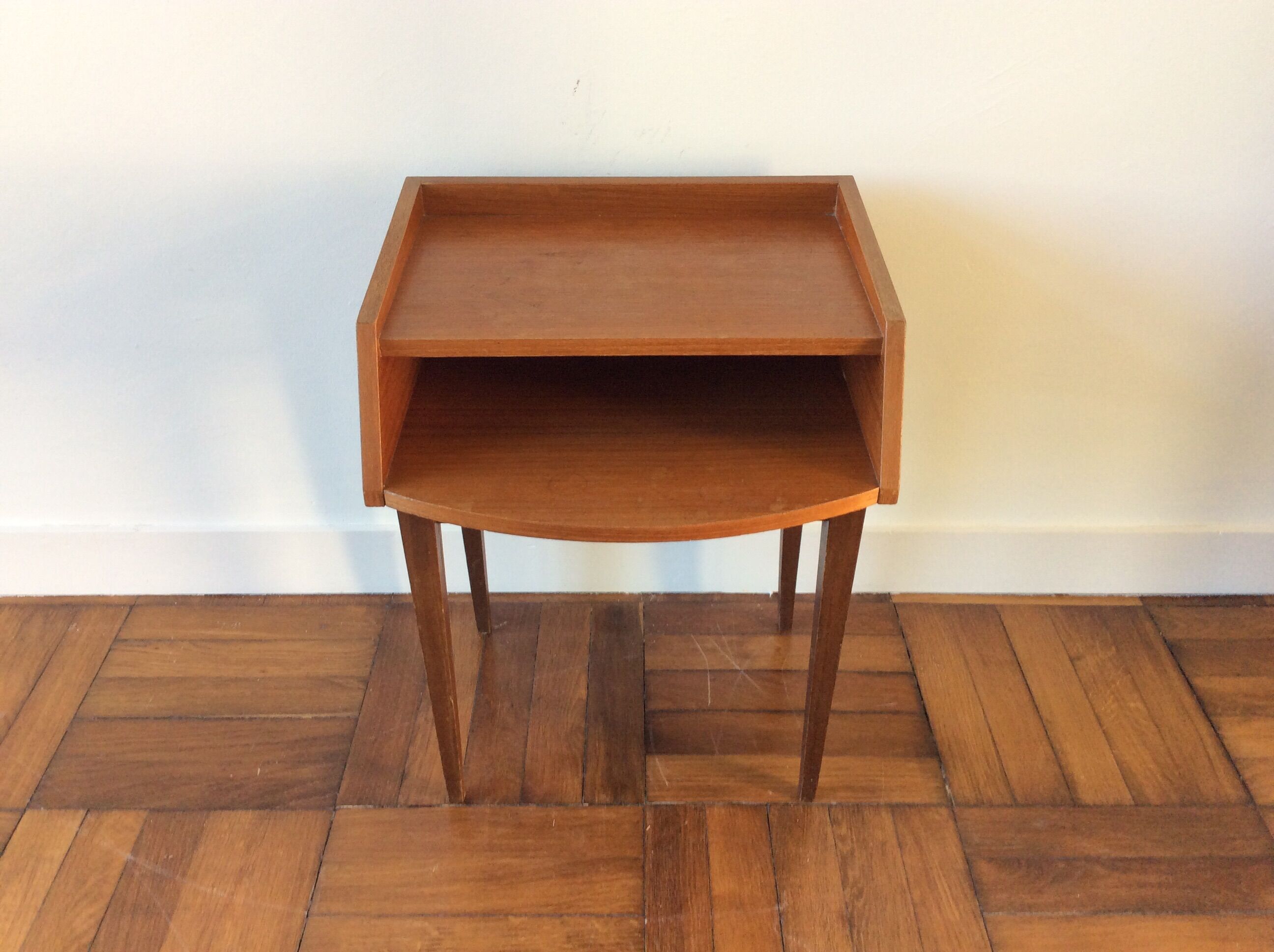 Table de chevet en teck