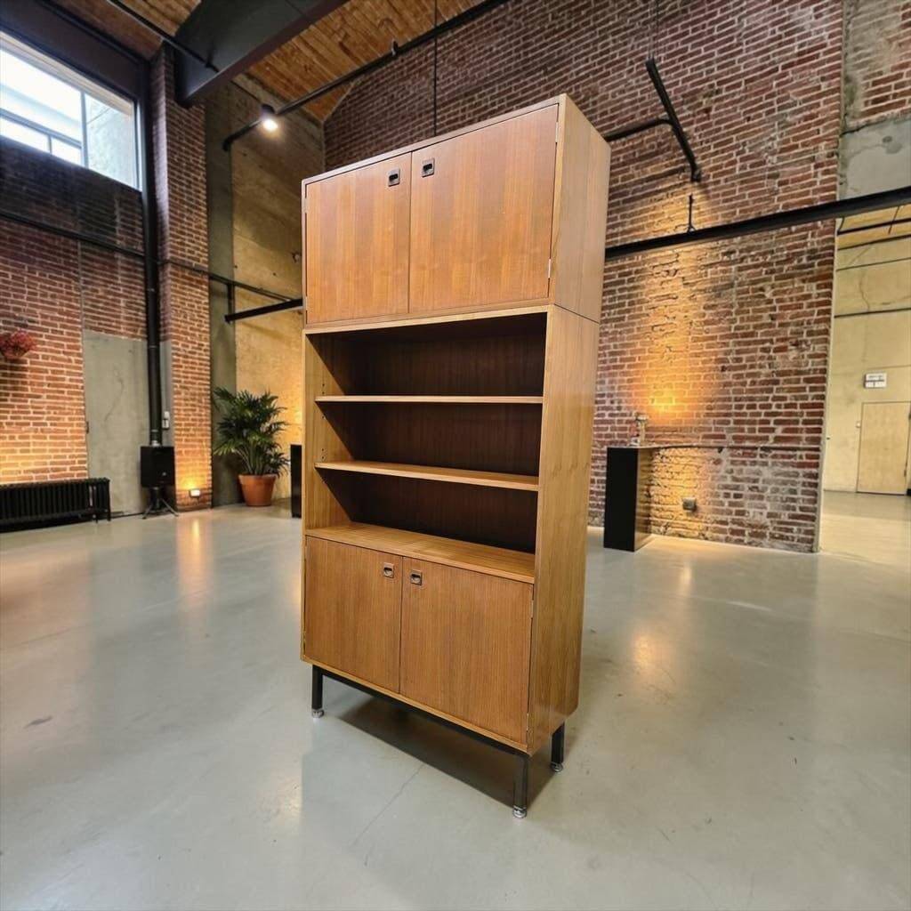 Bibliothèque / vitrine vintage en bois MDK